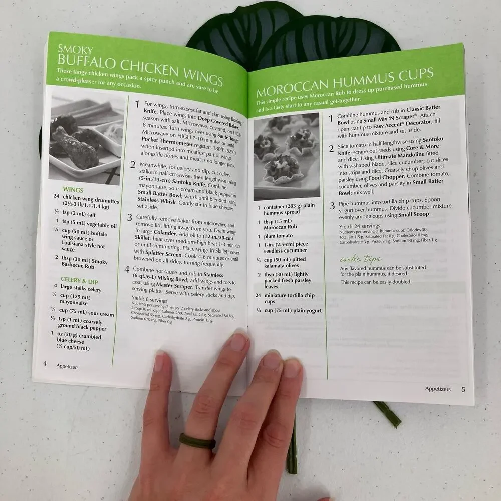 The Pampered Chef Season's Best 2009 Spring Recipe Collection Paperback Cookbook